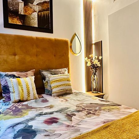 Studio Design By Kenzo Near Notre Dame ปารีส ภายนอก รูปภาพ